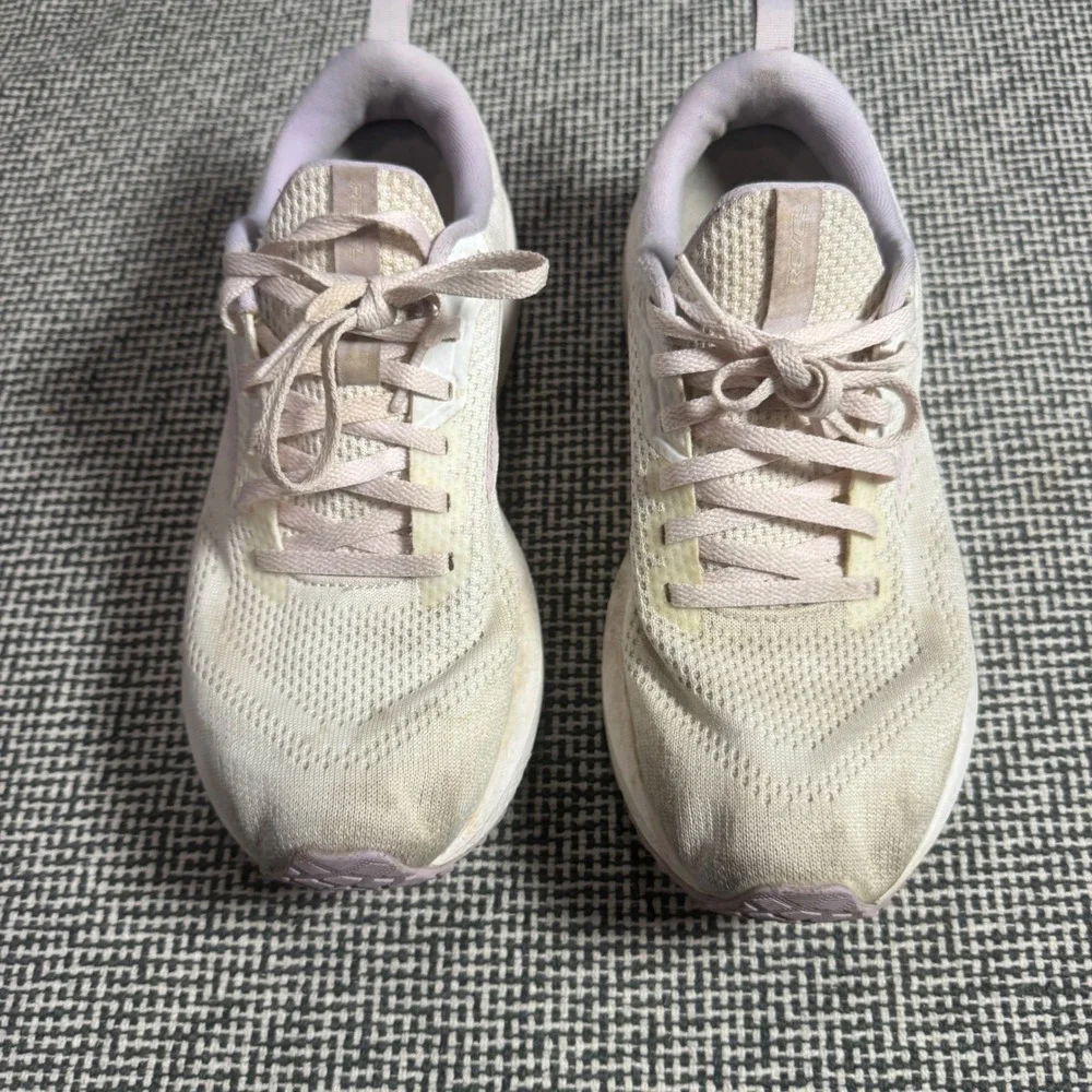 Brooks women size